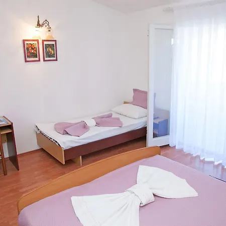 Apartment Smail Pag Town